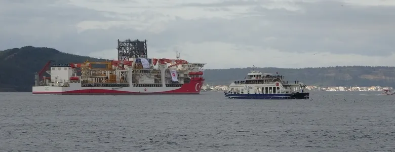 Türk sondaj gemisi Yıldırım Sakarya Gaz Sahası'na geliyor