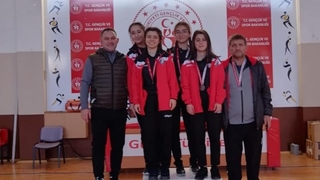 Türkiye Masatenisi Şampiyonasına katılmaya hak kazandılar