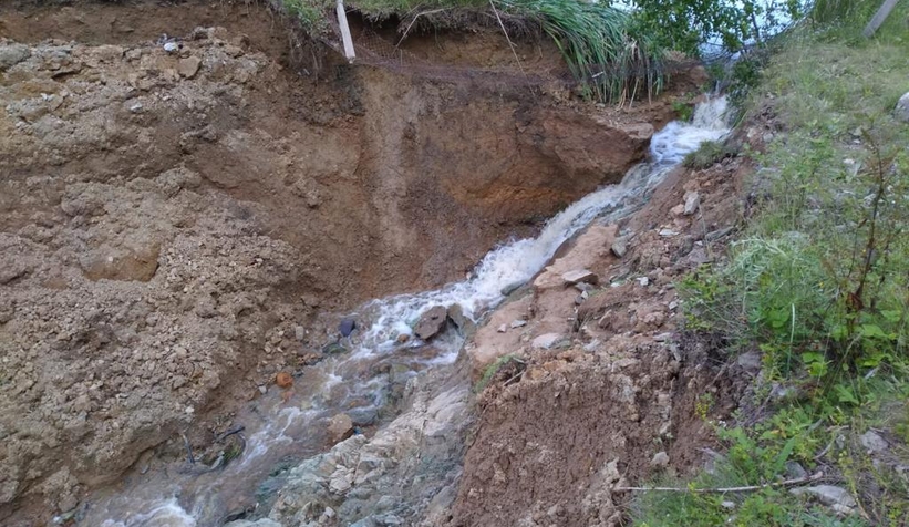 Turnalık Yaylası Göleti bendi her an yıkılabilir