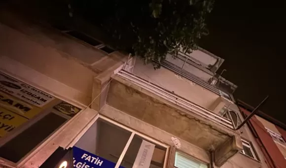 Üçüncü kattan düşen kadın öldü