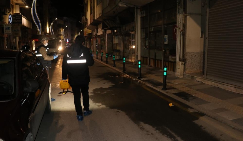 Üçüncü kattan kaldırıma düştü