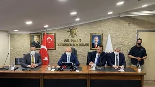 Ulaştırma Bakanı'ndan AK Parti'ye ziyaret