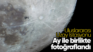 Uluslararası Uzay İstasyonu ve Ay aynı karede