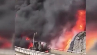 Umrecileri taşıyan otobüs alev topuna döndü: 20 ölü, 29 yaralı