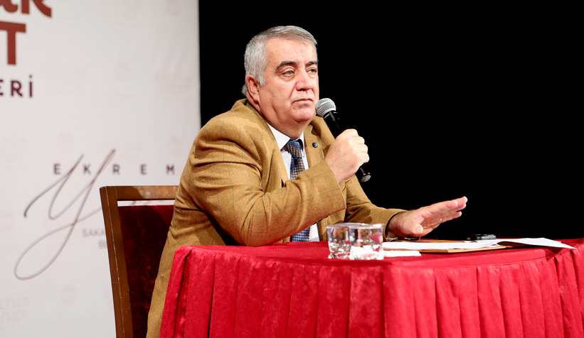 Ünlü yazardan Cumhuriyet’in 100. yılı vurgusu