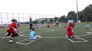 Unutulmaya yüz tutmuş oyunlarla doyasıya eğlendiler