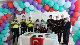 Uras'a sürpriz doğum günü