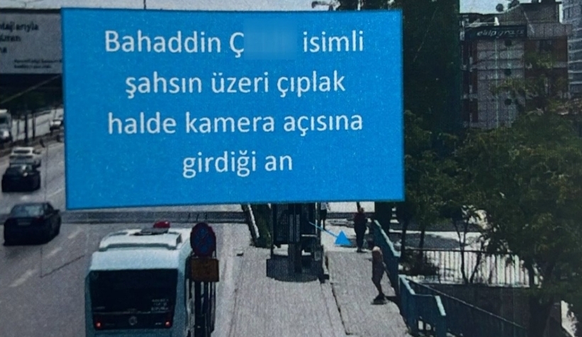 Üst geçitte soyunan sapık, üniversiteli kıza tecavüze kalktı