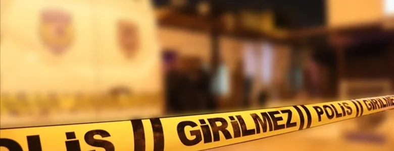 Uyandırmaya gittiği oğlunu ölü buldu