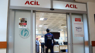 Uzunkum' da kaza, sürücü ölümden döndü