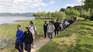Uzunkum sahilini keşfettiler