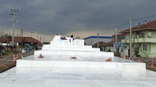 Vakıf Köprüsü'ne köpük döşendi, sosyal medyada gündem oldu 