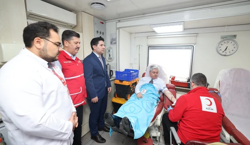 Vali Doğan kan bağışında bulundu