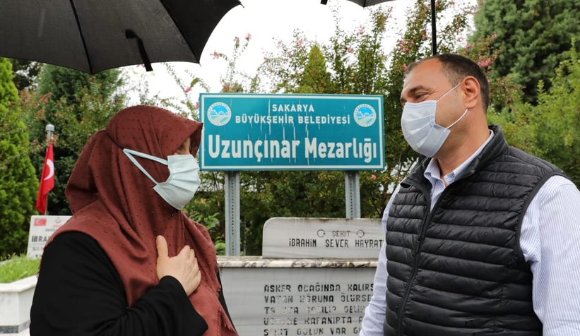 Vali Kaldırım Akyazı'da ziyaretlerde bulundu
