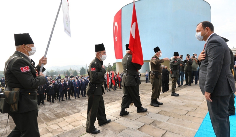 Vali Kaldırım; Cumhuriyet bize emanet