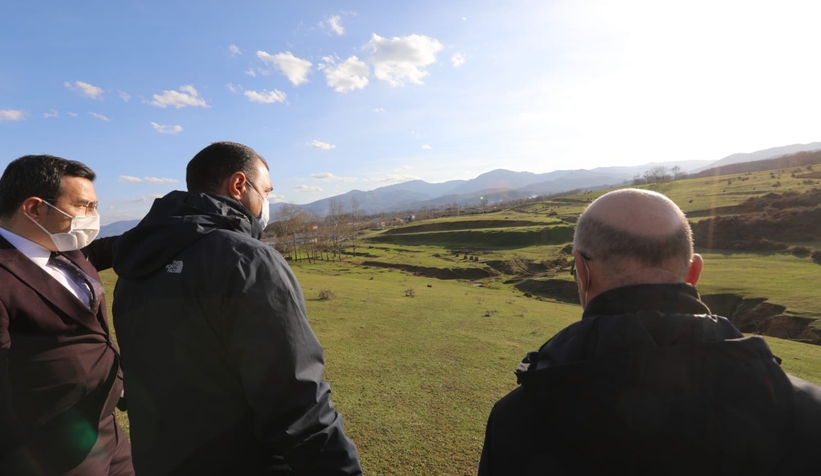 Vali Kaldırım, jeotermal sahada inceleme yaptı