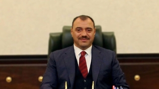 Vali Kaldırım makamından ayrılıyor