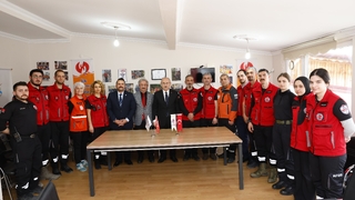 Vali Karadeniz'den Afet Gönüllüleri Derneği'ne ziyaret