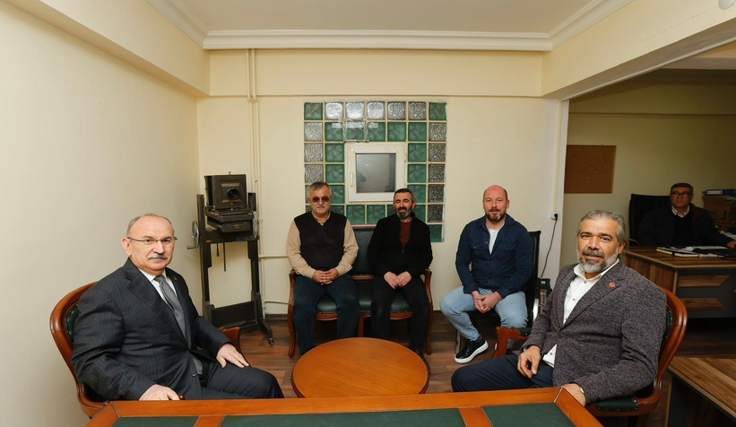 Vali Karadeniz'den Fotoğrafçılar Odası Başkanı Cevat Davulcu'ya ziyaret