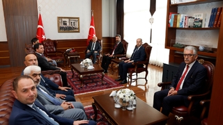 Vali Karadeniz’e hayırlı olsun ziyaretleri sürüyor