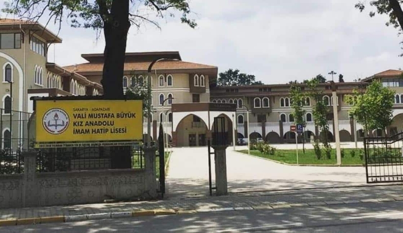 Vali Mustafa Büyük Kız Anadolu Lisesi'nden fotoğraf sergisi