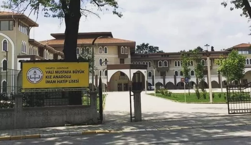 Vali Mustafa Büyük Kız Anadolu Lisesi'nden fotoğraf sergisi