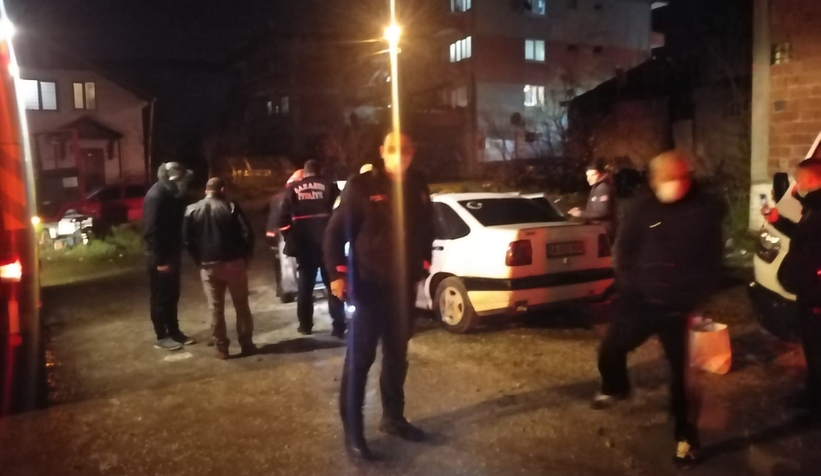 Vatandaşların dikkati otomobili yanmaktan kurtardı