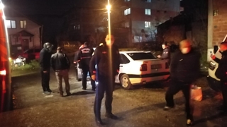 Vatandaşların dikkati otomobili yanmaktan kurtardı