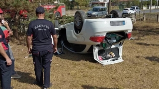 Virajı alamayıp takla attı