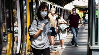 Virüsü en çok onlar bulaştırıyor