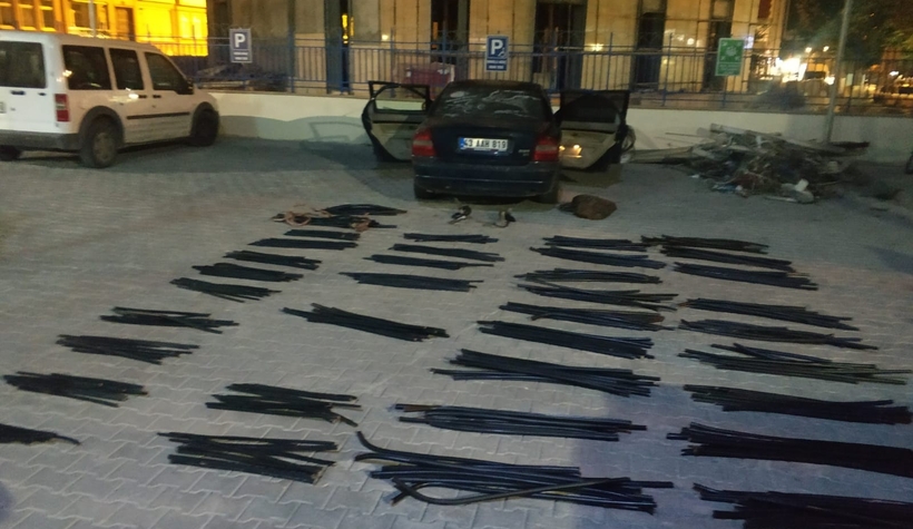 Yarım kilometrelik kablo çaldılar