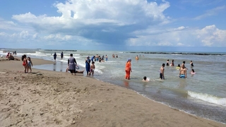 Yasak kalktı sahile akın ettiler