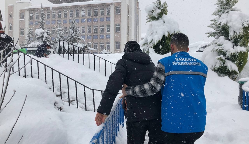 Yaşlıların ihtiyaçları Büyükşehir tarafından karşılanıyor