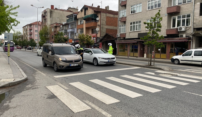 Yaya önceliği için broşür dağıttılar