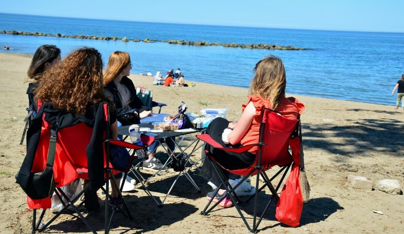 Yaz sezonu açıldı; Sahile akın ettiler