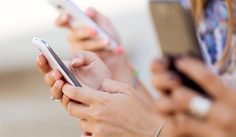 Yemiyor içmiyor telefon alıyoruz!