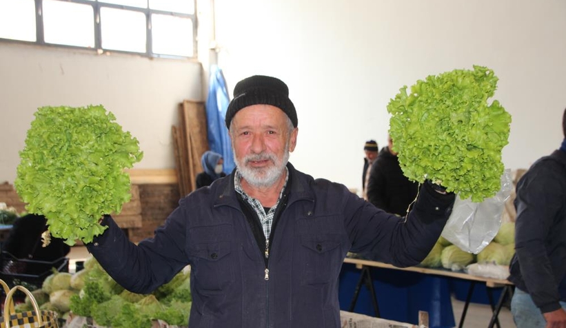 Yerinde 2-3 lira satılan marul pazarda 7-10 TL