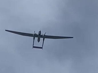 Yerli motor ile havalanan AKSUNGUR İHA'dan gösteri uçuşu