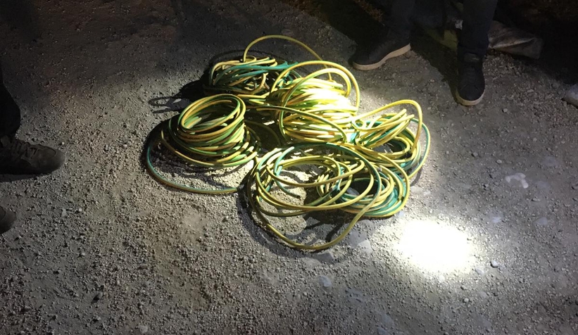 YHT Hattı'ndan kablo çalan hırsıza suçüstü yakalandı