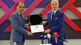 YÖK'ten SAÜ'ye Bayrak ve Nişan ödülü