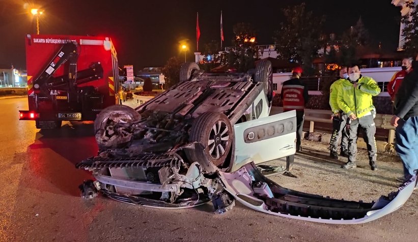 Yokuş inerken hızını alamadı, takla attı