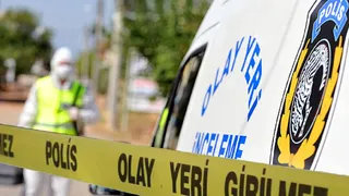 Yol kenarında ceset bulundu