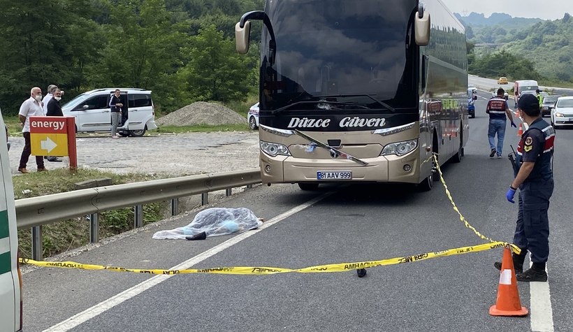 Yolcu otobüsünün çarptığı kadın öldü
