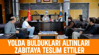 Yolda altın buldular