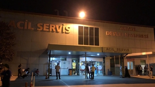 Yolda yürürken vuruldu