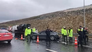 Yollar kan gölü: Zincirleme trafik kazası: 4 ölü, 7 yaralı