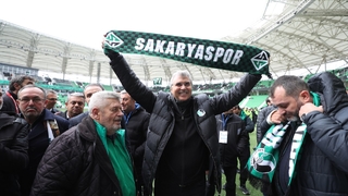 Yüce'den Sakaryaspor paylaşımı