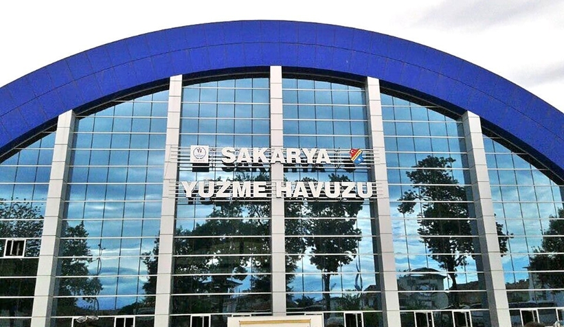 Yüzme havuzuna 1.5 milyonluk skorbord