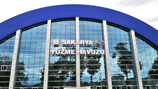 Yüzme havuzuna 1.5 milyonluk skorbord