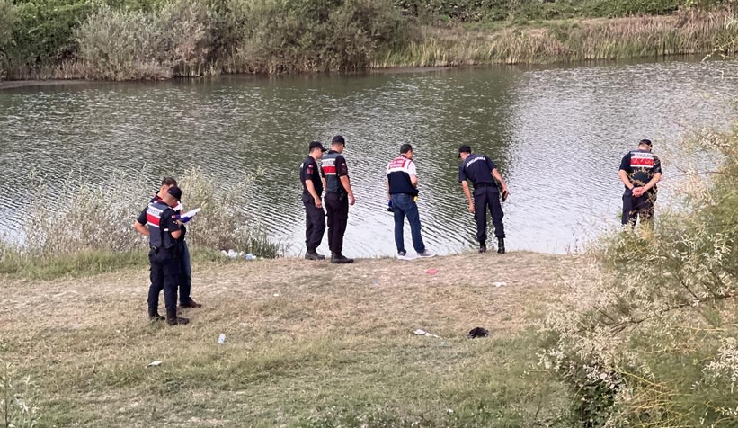 Yüzünü yıkamak istedi, gölete düşüp öldü